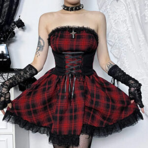 Vestido a cuadros con empalme de encaje y hombros descubiertos grunge