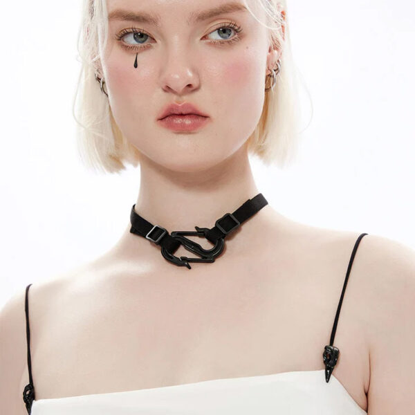 Gargantilla ajustable en forma de S punk